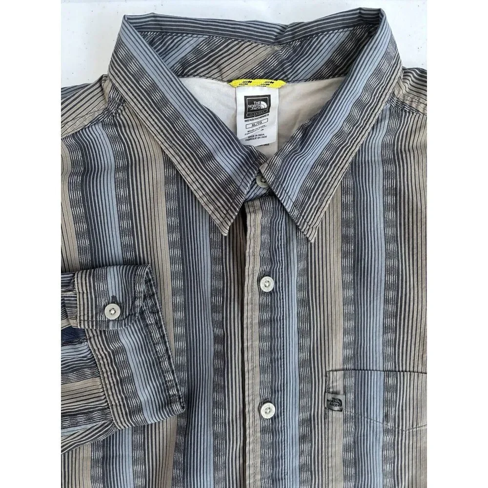 The North Face Men's XL Blue Tan Striped‎ Active Outdoors Long Sleeve Button Up